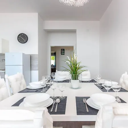 Villa In Croatia Near The Sea